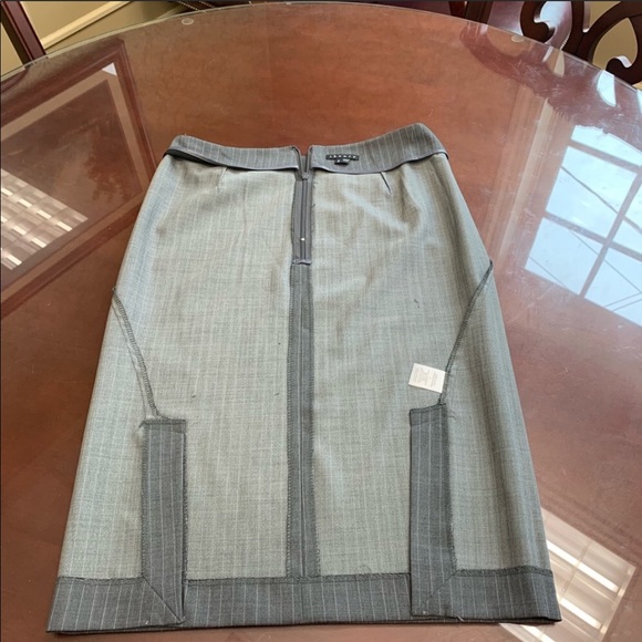Theory Pencil Skirt - Picture 5 of 5